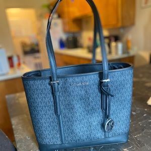 Authentic Michael kors purse
